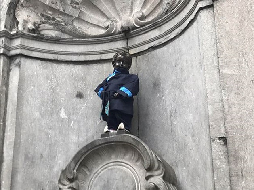 史上首次！比利時尿尿小童換裝台灣客家服飾