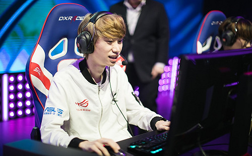 《英雄聯盟》Doinb偷藏私房錢？流利中文回應逗樂粉絲