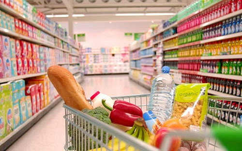 讓打工族也享受周日休假  波蘭新法限制營業