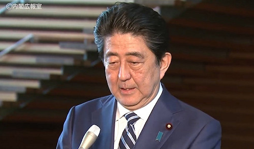 捲入賤賣國土醜聞 安倍聲望暴跌近5成要他下台