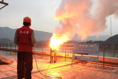 台南水情吃緊  曾文水庫人工增雨