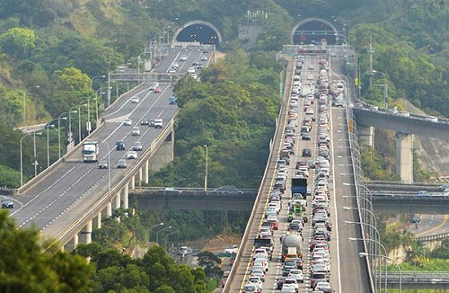 清明節國道行車時間 5路段估平日3至6倍