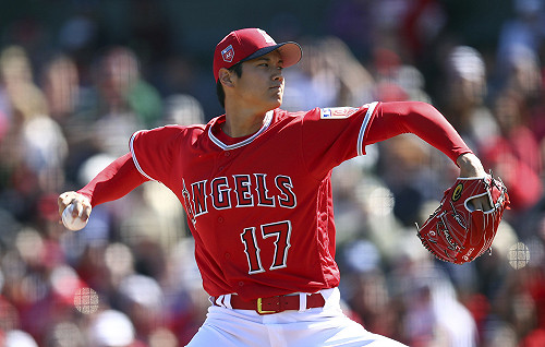 二刀流大谷翔平大聯盟初登板 飆速球奪首勝