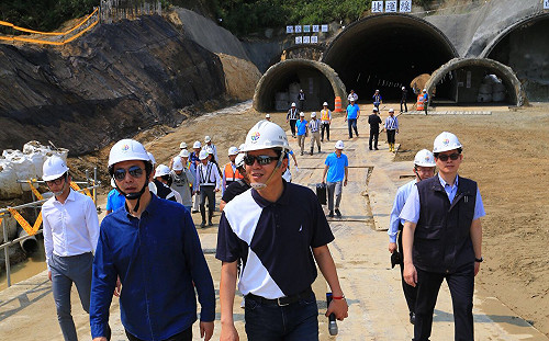 捷運也要過山洞！安坑一號首創公路隧道捷運共構貫通