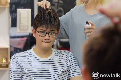 《爐石戰記》看誰爬最快！ 24小時名人爬梯Party開打