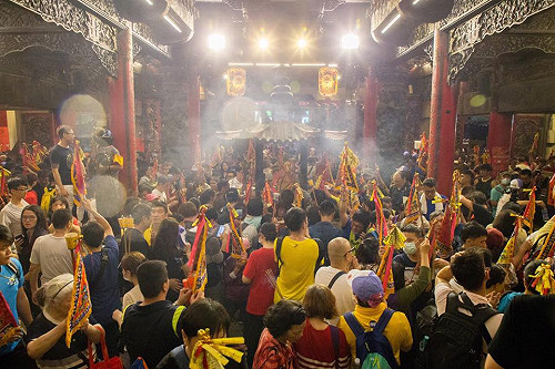 大甲鎮瀾宮媽祖新港遶境起駕 嘉義縣副縣長至台中恭迎