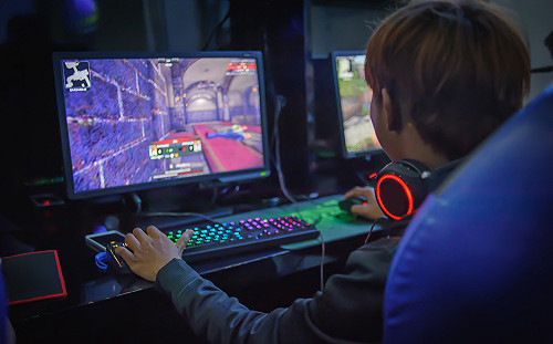 醒醒吧！電競選手沒這麼好當 　人皇SKY：不如專心唸書