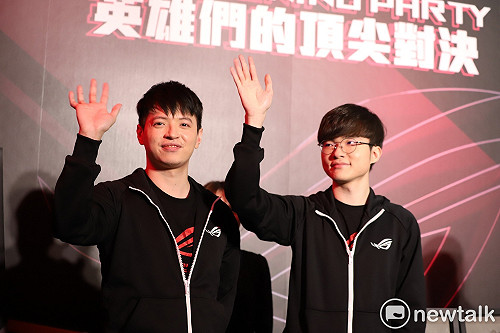 《英雄聯盟》世界級電競高手！西門、Faker對戰粉絲熱血沸騰