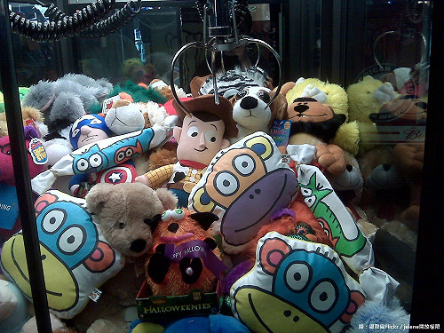 夾娃娃機好色情！誇張行徑無法管