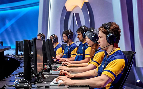 打遊戲有出路！ 美國大學供電競獎學金