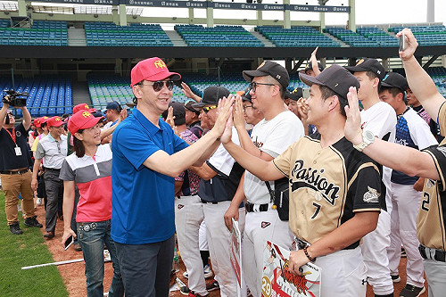 桃園5警消罹難 朱立倫：應檢討指揮體系確保救災安全