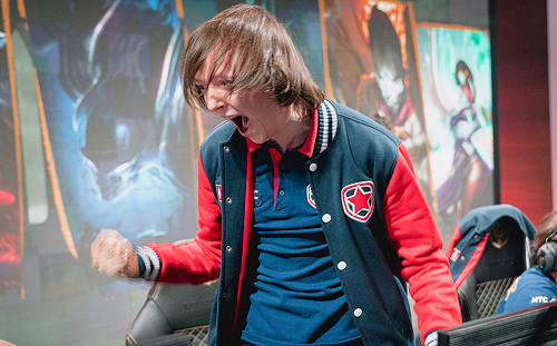 英雄聯盟季中賽》入圍賽開打 老牌戰隊GMB全勝暫居第一