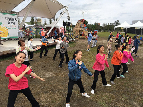 大型戶外地景環境劇場 《戀戀．海客庄》週末登場