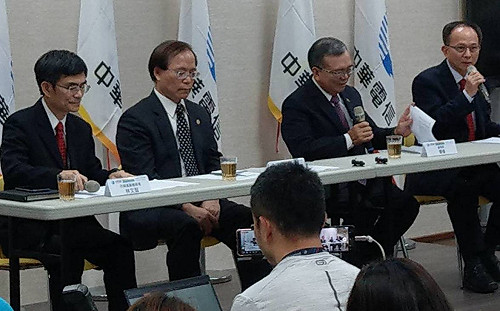 499之亂！老客戶沒優惠方案不延長  網友批：把老客戶當盤子