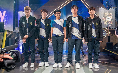 英雄聯盟季中賽》四連勝不得鬆懈！閃電狼今戰韓國王者KZ