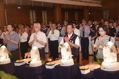 慈濟浴佛草屯南投接力登場 逾3千人禮佛祈福