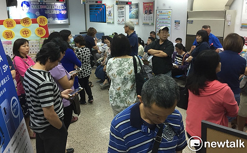 中華電宣布488教職員也適用 電信三雄大戰持續延燒