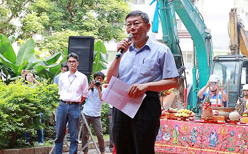 柯綠分手後  柯P在都更典禮數度哽咽