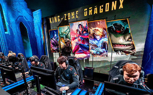 英雄聯盟季中賽》韓國KZ挺進冠軍戰！閃電狼止步四強