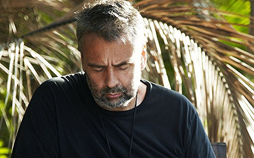 涉性侵風波 法警方偵訊盧貝松近5小時