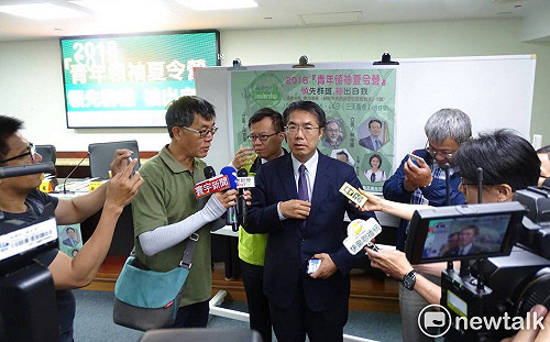 國民黨提名高思博 黃偉哲：泛綠競爭較成熟