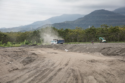 事業廢棄物回填汙染土地漁塭? 專案小組監控