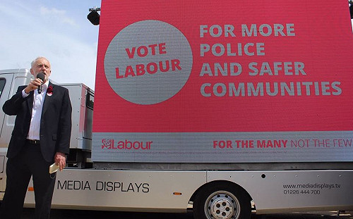 英工黨宣示廢除上議院決心  黨魁下軍令狀