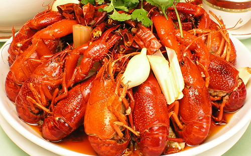 小龍蝦大混戰 年數億商機吸引上市公司目光