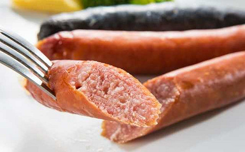 馬克宏妙喻：和川普通電話就像香腸 別知內容好