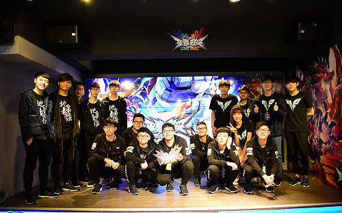 《聖域對決》職業電競戰隊友誼賽 閃電狼、ahq、J Team搶奪電競王者寶座