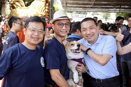 綠營議員在場 cue年輕幕僚  侯友宜：你可不要把我帶壞唷