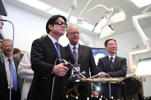 推完善生態環境及整合聚落 賴清德：協助醫療器材產業發