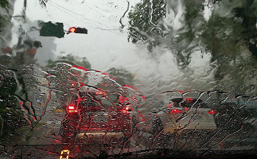 高雄風雨趨緩 阿蓮淹水一級警戒