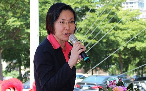 接報有人深夜發抹黑文宣 徐欣瑩競總報警當場逮嫌犯