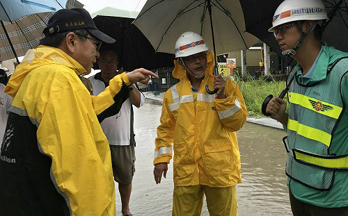 屏東佳冬鄉一級淹水警戒  潘孟安視察嚴防豪雨 (影)
