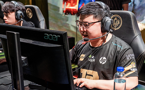 《英雄聯盟》堅持傳統射手陣！RNG喜迎北京主場首勝
