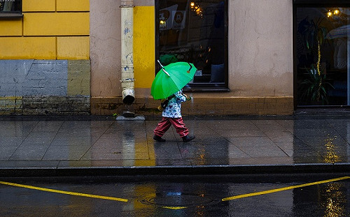全台雨神同行！中南部嚴防豪雨、東北部留意雷陣雨