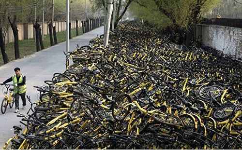 廢棄共享單車佔街頭 深圳將限制腳踏車數量