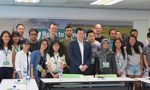 民進黨辦第2屆「A Road to Democracy」 邀外籍生瞭解台灣民主