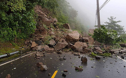 豪雨加地震！阿里山公路坍方早上已搶修單線雙向通車(影)