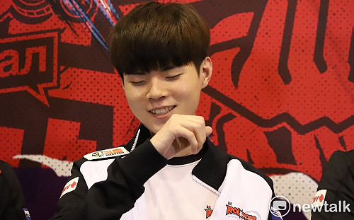 英雄聯盟洲際賽》念念不忘老隊友？Deft仍懷念Meiko(影) 