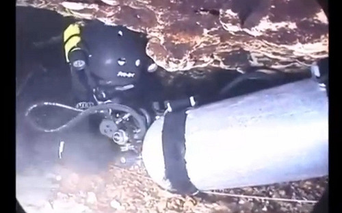 馬斯克伸援手 擬拉充氣管讓泰國13名受困師生爬出