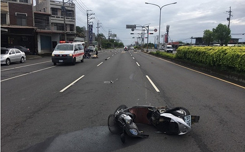 騎士橫越車道趕上班 慘遭酒駕撞飛慘死