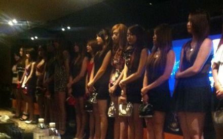 北市警涉收賄包庇色情業者  10名官警遭起訴