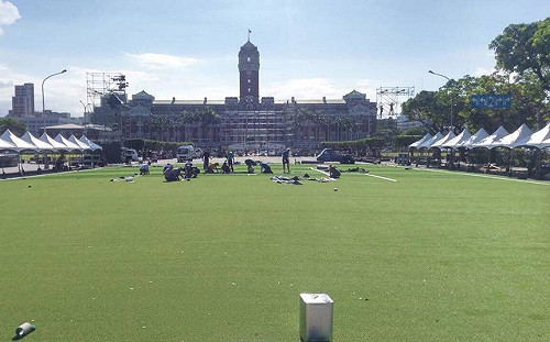 作伙七逃 　花媽臉書邀民眾凱道看世足