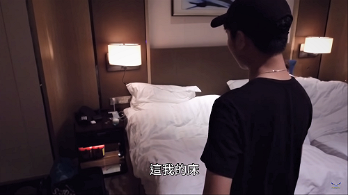 《英雄聯盟》飯店房間直擊！Hanabi不「泰」行？