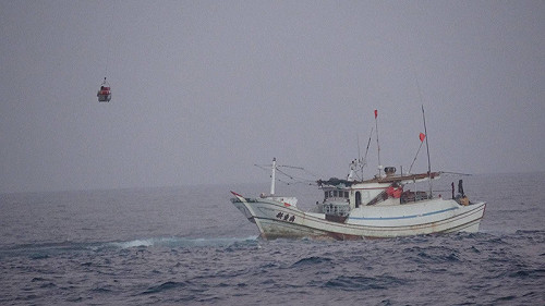 澎湖籍漁船草嶼擱淺  4名船員平安獲救