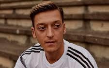 世足賽後政治風波 厄齊爾退出德國國家隊 砲轟種族歧視