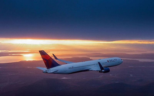 陪空姐女兒過耶誕　貼心老爸3天跟飛6趟