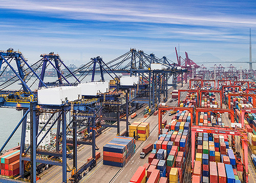 景氣燈號改版  新版顯示5月亮黃紅燈